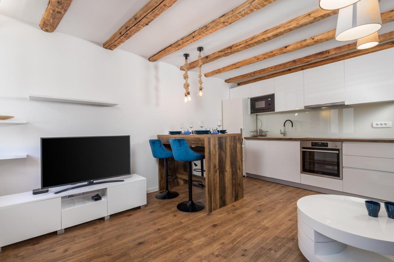 Central Apartments Dalmatina Rijeka Dış mekan fotoğraf