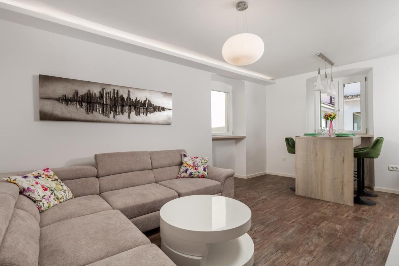 Central Apartments Dalmatina Rijeka Dış mekan fotoğraf
