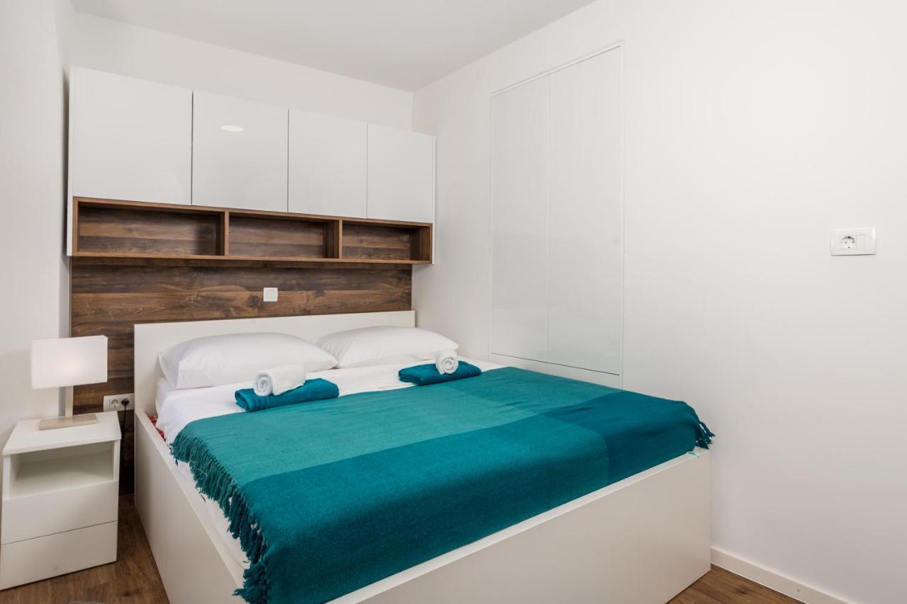 Central Apartments Dalmatina Rijeka Oda fotoğraf