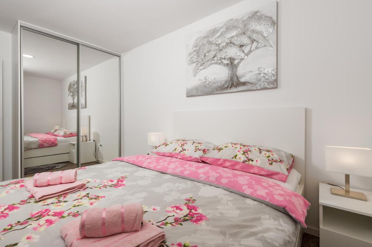 Central Apartments Dalmatina Rijeka Dış mekan fotoğraf