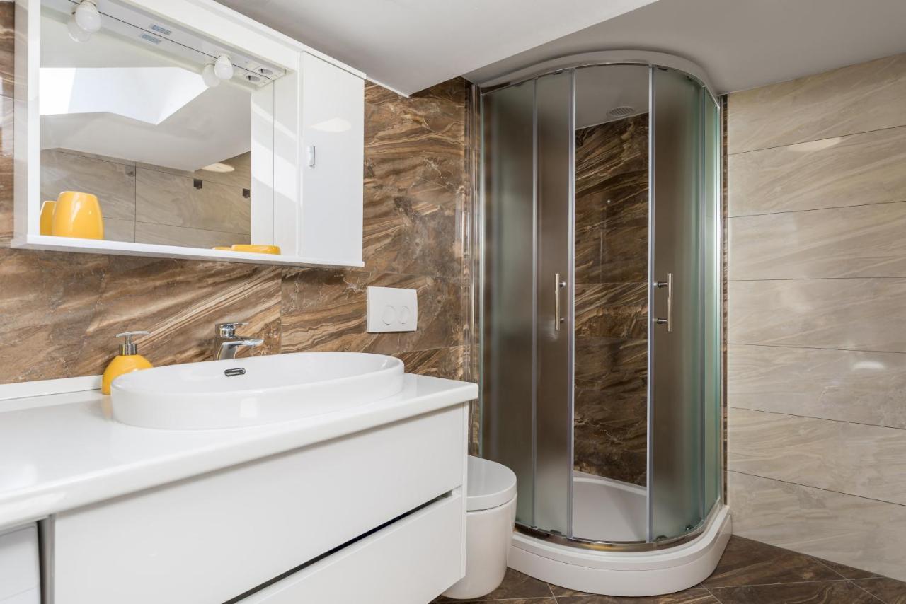 Central Apartments Dalmatina Rijeka Dış mekan fotoğraf
